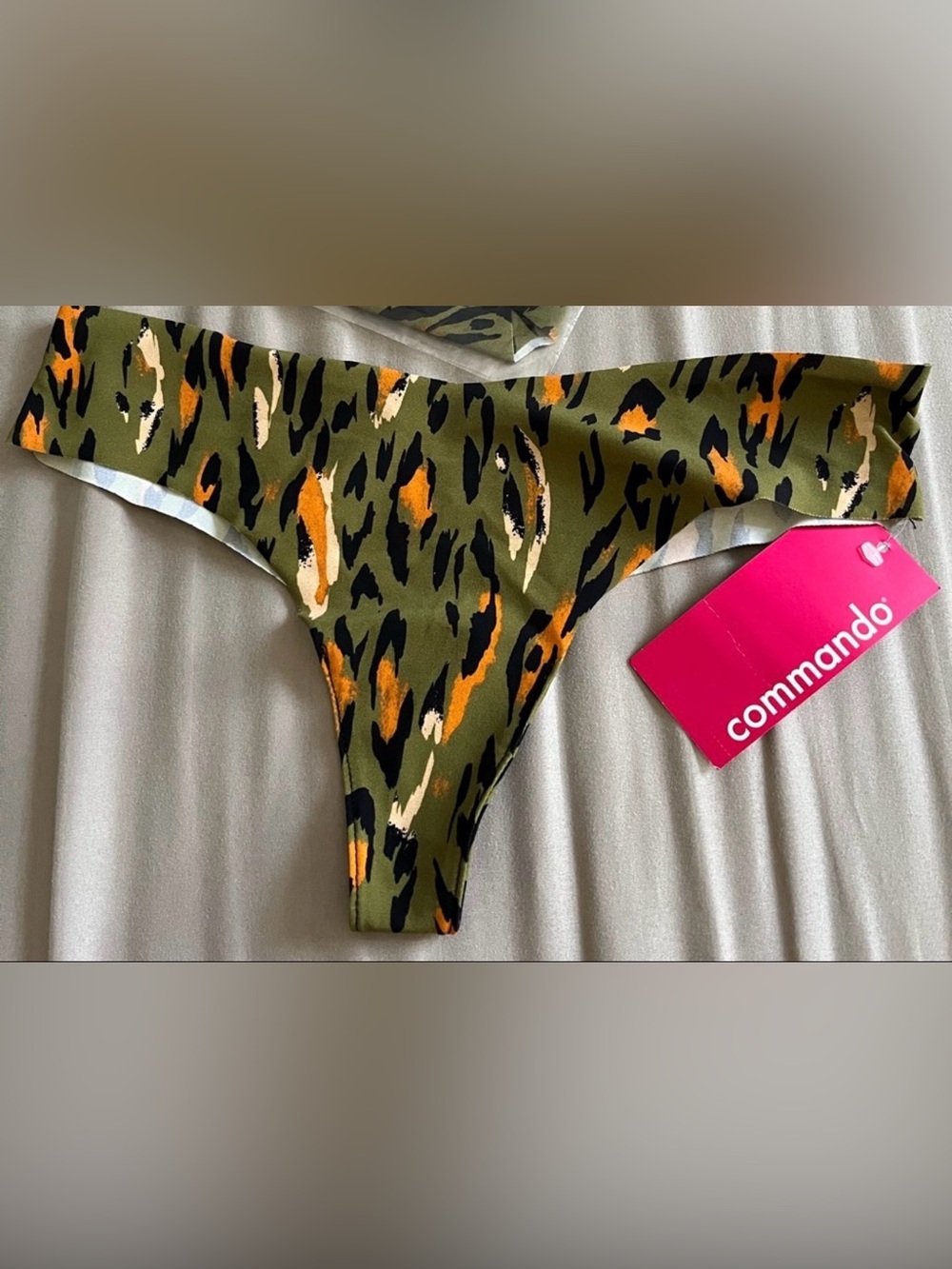 Commando classic print thong, pop leopard ,size S/M. New with tags. - Picture 2 of 8